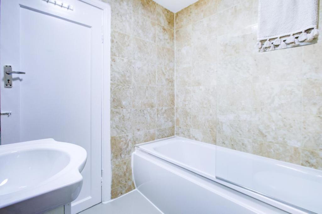 Hyde Park Apartment 2 Bedroom ロンドン エクステリア 写真