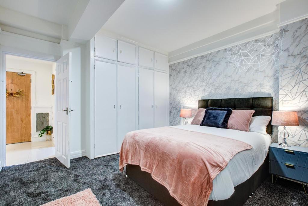Hyde Park Apartment 2 Bedroom ロンドン エクステリア 写真